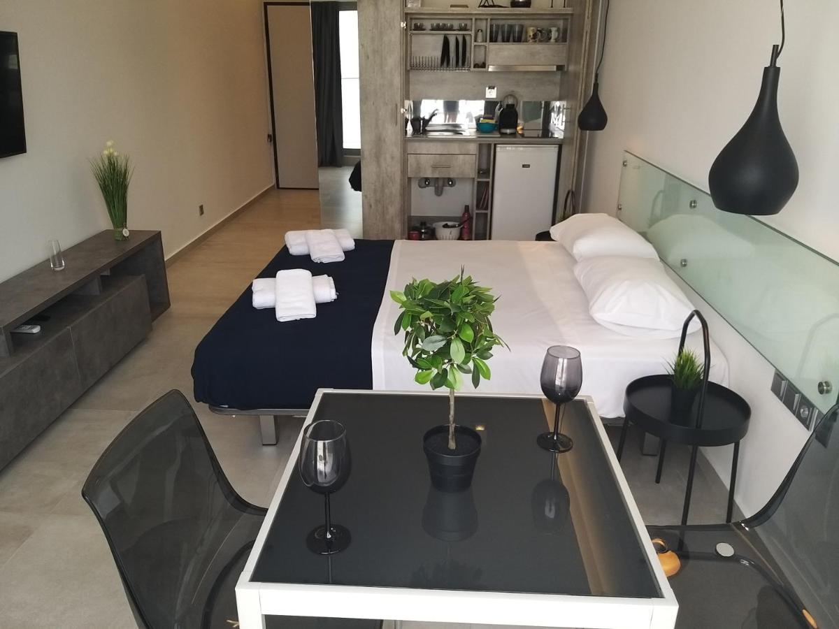 Amazing Apartments @ Aiolou Str. Athens Ngoại thất bức ảnh